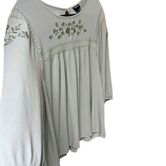 TORRID PLUS SIZE Long sleeve seagrass crinkle gauze embroidery blouse Size 4X - Picture 7 of 16
